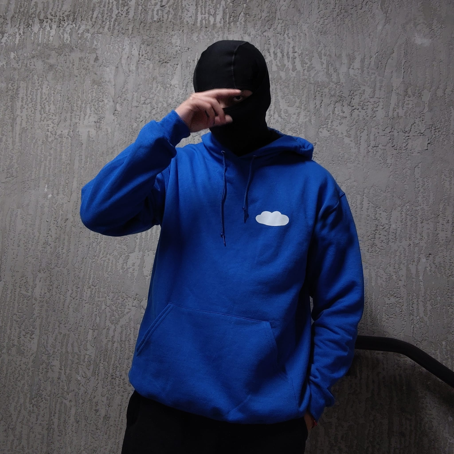 Cloud Hoodie – Minimalist Oversized Fit